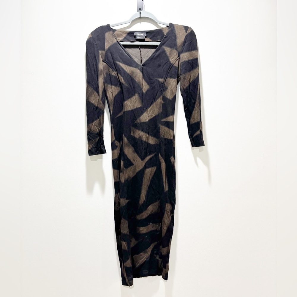 Isabel de Pedro Black and Brown Abstract Slim Fitted Midi Dress V Neck Size 8